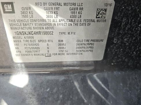 Used 2017 Chevrolet Suburban Premier AWD/4WD image 16