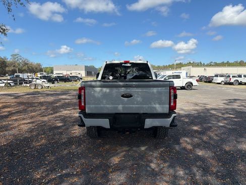 Used 2025 Ford F250 Lariat w/ Lariat Ultimate Package image 4