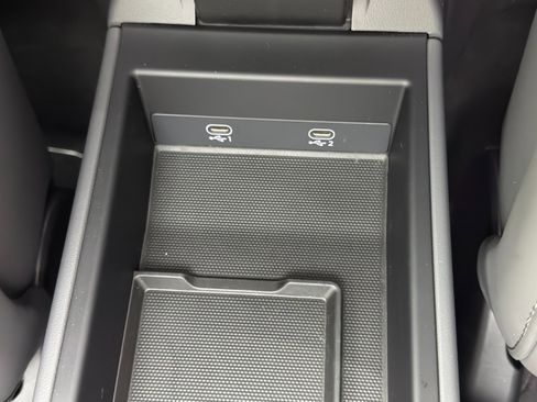 Used 2024 Porsche 911 Carrera S w/ Sport Package image 37