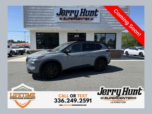 Used 2023 Nissan Rogue SV w/ SV Premium B Package image 1
