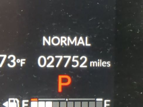 Used 2025 Honda HR-V LX image 30