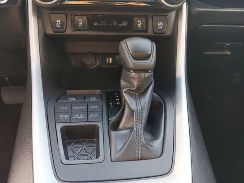 Certified 2024 Toyota RAV4 XLE w/ Convenience Package image 25