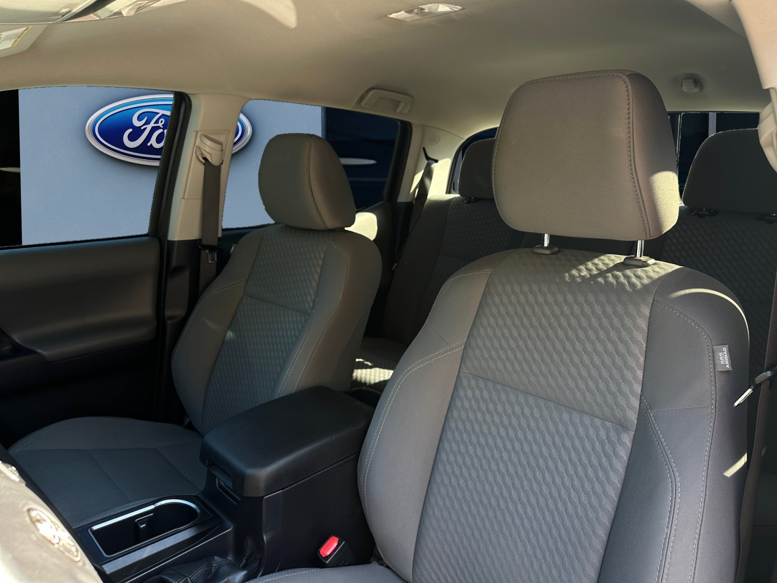 Used 2022 Toyota Tacoma SR w/ SR Convenience Package RWD image 11