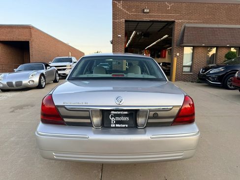 Used 2008 Mercury Grand Marquis GS RWD image 6