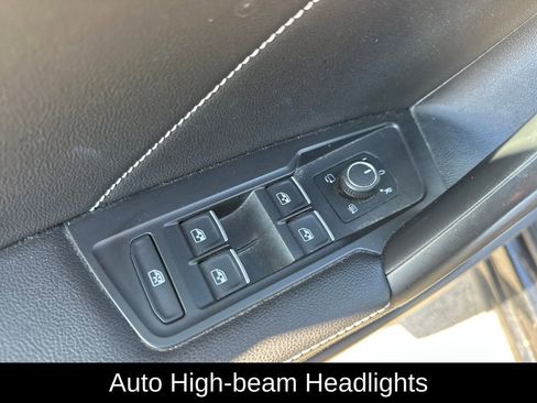 Used 2022 Volkswagen Tiguan SEL R-Line AWD/4WD image 12