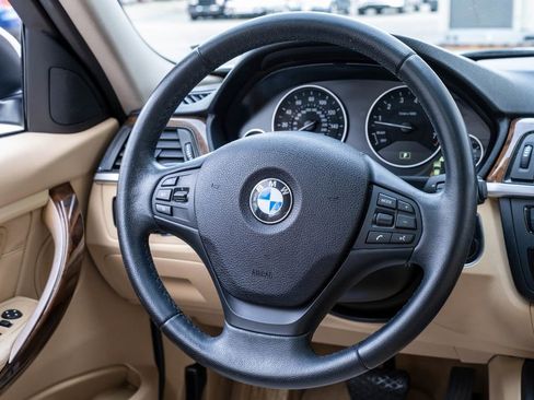 Used 2014 BMW 320i Sedan image 27