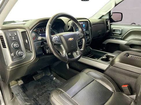 Used 2018 Chevrolet Silverado 1500 LTZ Z71 w/ Midnight Edition AWD/4WD image 3