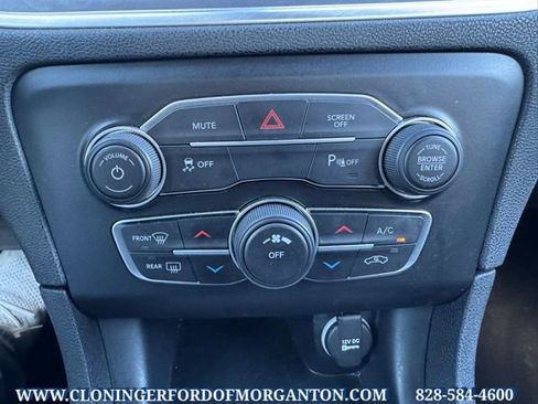 Used 2022 Dodge Charger SXT image 30