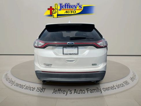 Used 2018 Ford Edge SEL w/ Equipment Group 201A FWD image 2