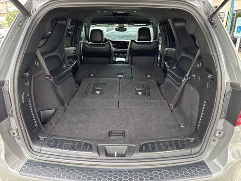 Used 2022 Dodge Durango R/T w/ Blacktop Package RWD image 12