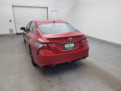 Used 2022 Toyota Camry SE image 6