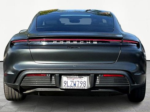 Used 2021 Porsche Taycan image 5