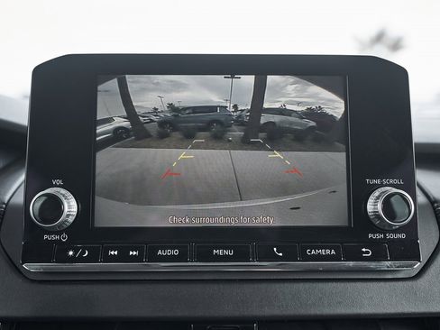 Used 2023 Mitsubishi Outlander SE image 45