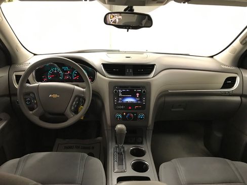 Used 2017 Chevrolet Traverse LS FWD image 21