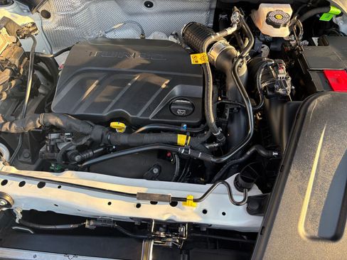 Used 2025 Buick Envista Preferred image 30