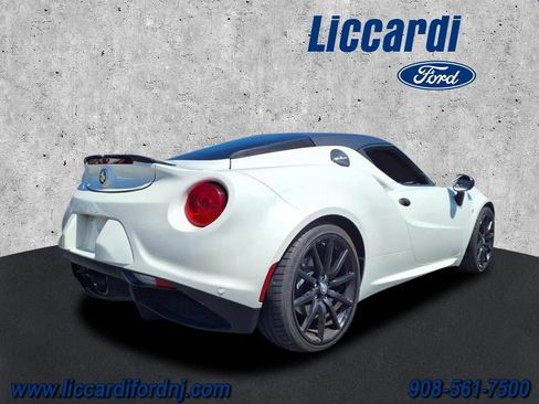 Used 2015 Alfa Romeo 4C Coupe w/ Leather Interior Group RWD image 2