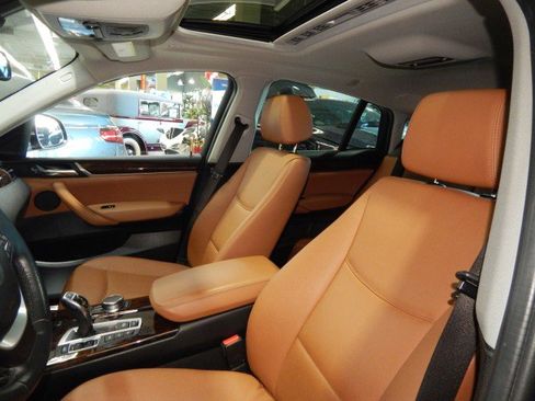 Used 2017 BMW X4 xDrive28i w/ Technology Package image 18