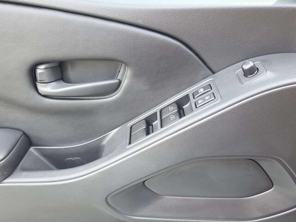 Used 2026 Nissan Frontier SV w/ SV Convenience Package RWD image 31