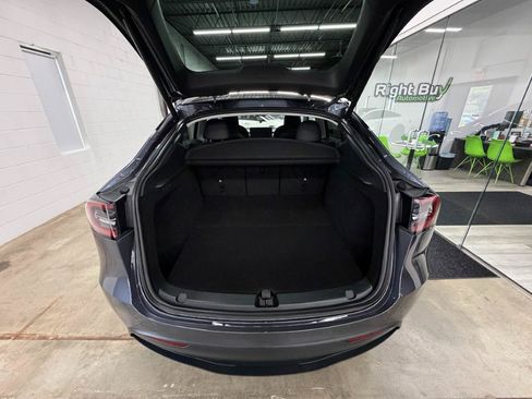 Used 2023 Tesla Model Y Long Range AWD/4WD image 22
