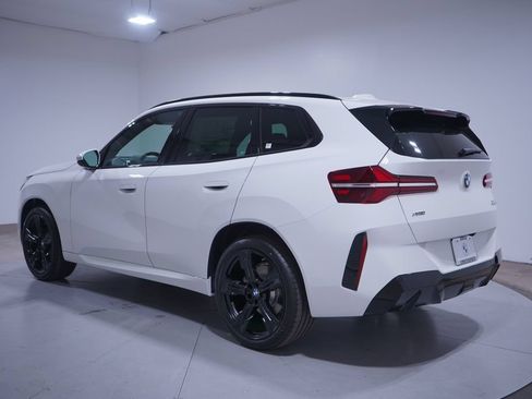 Used 2026 BMW X3 xDrive30i w/ M Sport Package AWD/4WD image 3