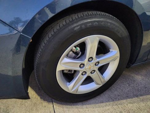 Used 2024 Chevrolet Malibu LS image 9