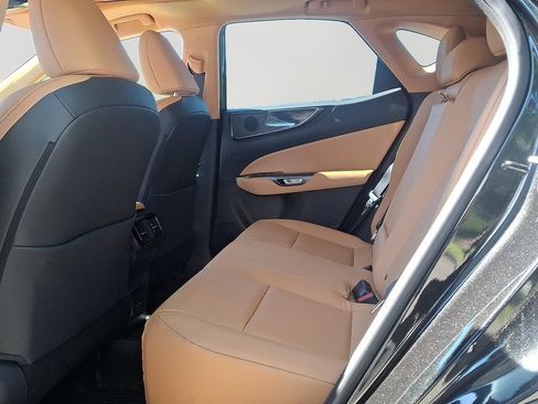 Used 2024 Lexus NX 350 AWD image 9