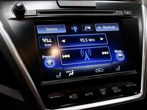 Used 2017 Acura MDX SH-AWD w/ Technology Package image 3