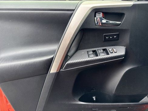 Used 2015 Toyota RAV4 Limited image 10