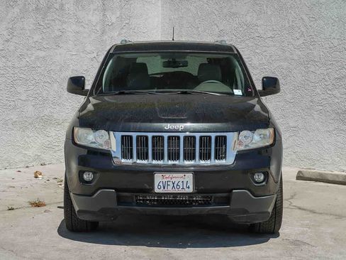 Used 2012 Jeep Grand Cherokee Laredo RWD image 2