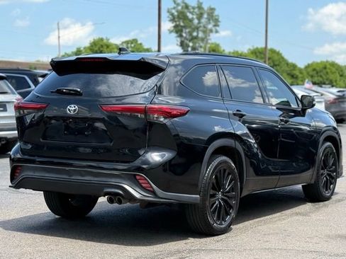 Used 2022 Toyota Highlander XSE image 38