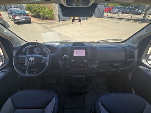 Used 2025 RAM ProMaster 2500 w/ Convenience Group FWD image 16