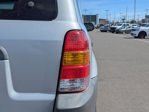 Used 2003 Ford Escape XLT FWD image 39