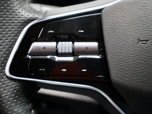 Certified 2023 Nissan Ariya AWD image 28