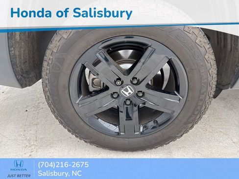 Used 2023 Honda Ridgeline Black Edition image 11