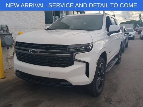 Used 2022 Chevrolet Tahoe RST w/ Luxury Package AWD/4WD image 1