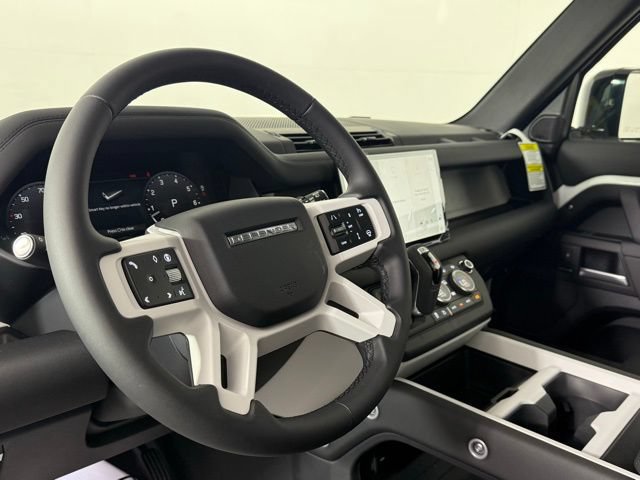 Certified 2025 Land Rover Defender 110 S AWD/4WD image 37