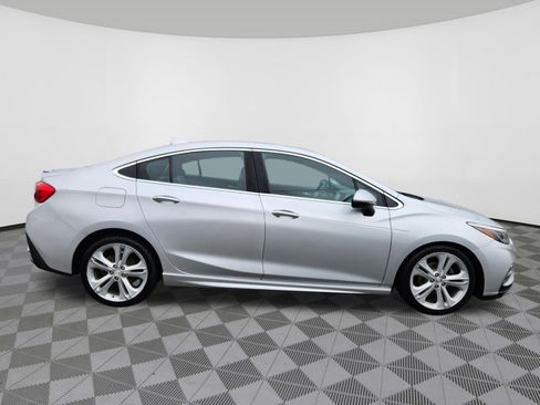 Used 2016 Chevrolet Cruze Premier FWD image 6