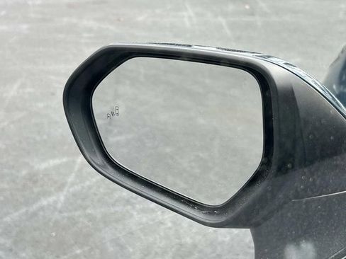 Used 2025 Toyota Camry SE w/ Multimedia Upgrade Package image 14