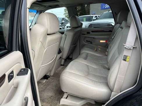 Used 2003 Cadillac Escalade AWD image 28