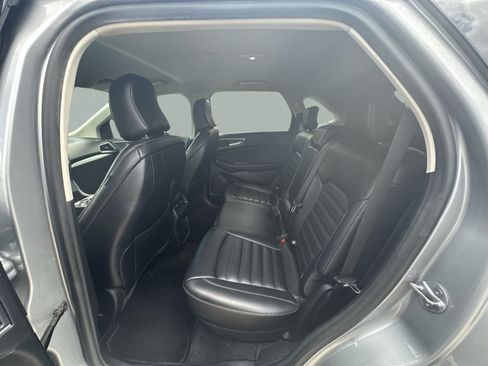 Used 2023 Ford Edge SEL AWD/4WD image 23