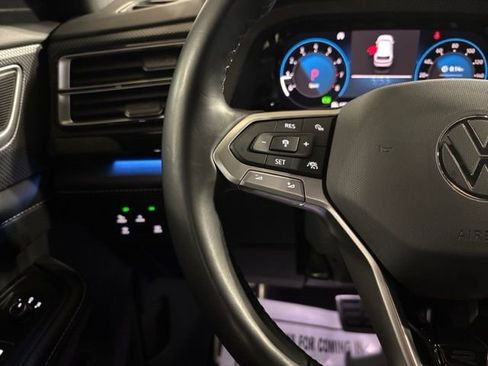 Used 2024 Volkswagen Atlas Cross Sport SEL R-Line image 12