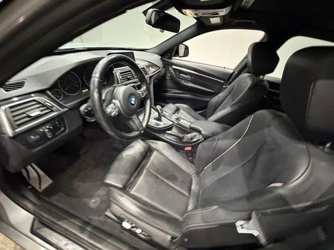 Used 2017 BMW 340i xDrive Sedan AWD/4WD image 27