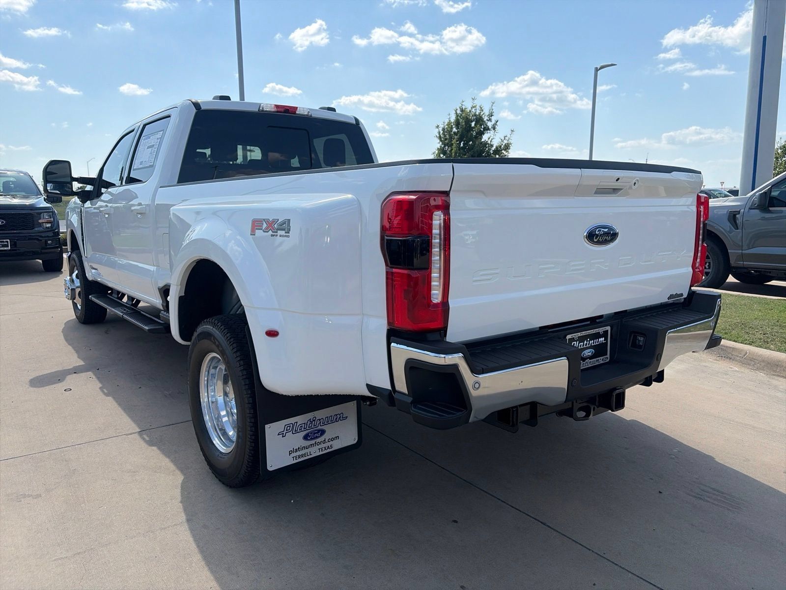 New 2026 Ford F350 Lariat w/ Lariat Premium Package AWD/4WD image 3