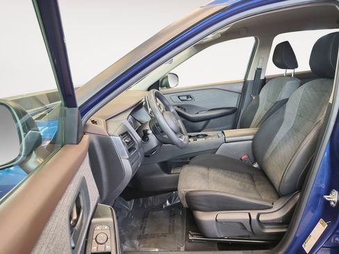 Used 2021 Nissan Rogue S image 23