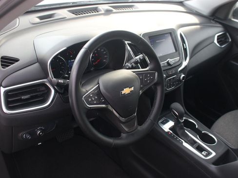 Used 2024 Chevrolet Equinox LT AWD/4WD image 17