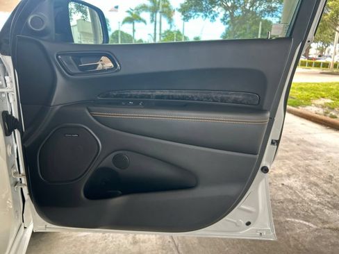 Used 2023 Dodge Durango R/T w/ Hemi Orange Plus Package RWD image 32