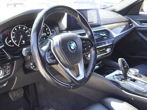 Used 2018 BMW 530i RWD image 26
