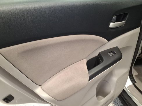 Used 2013 Honda CR-V EX image 18