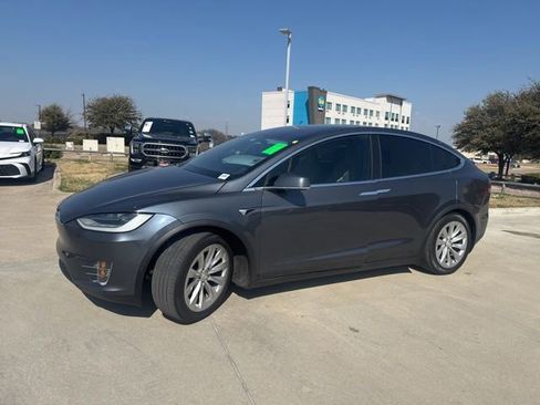 Used 2020 Tesla Model X Long Range image 6