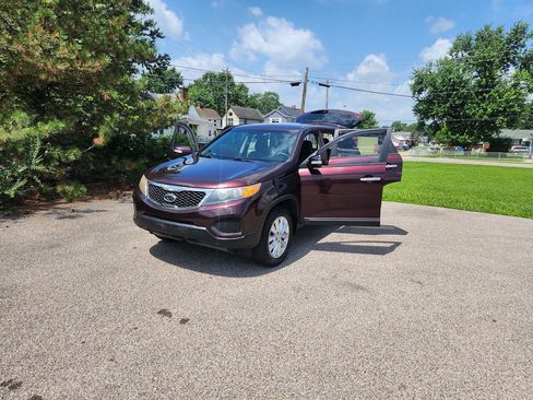 Used 2013 Kia Sorento LX FWD image 26